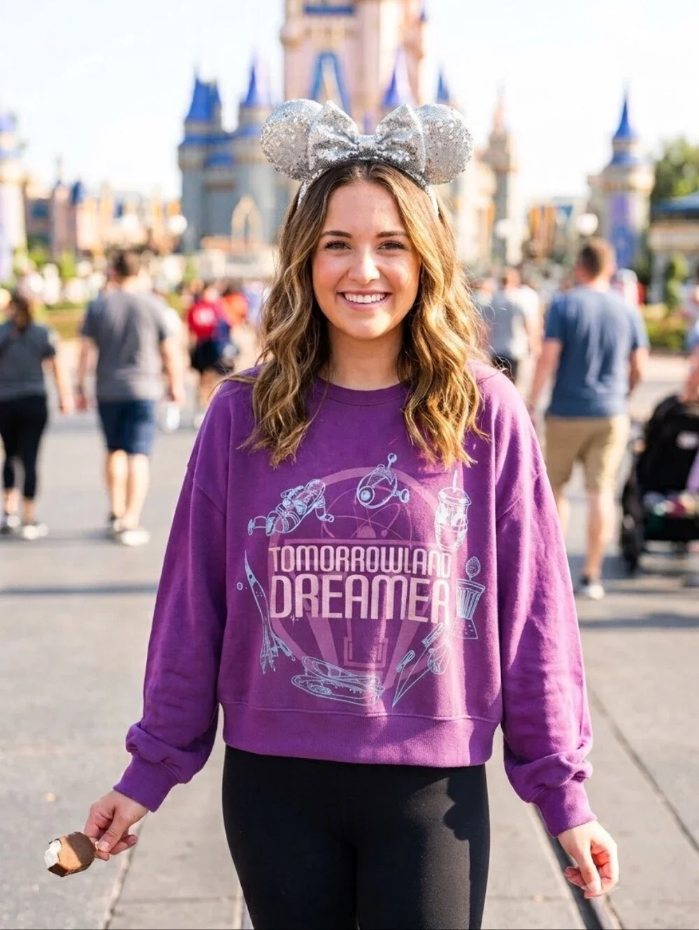 DISNEY Sweatshirt Tomorrowland Dreamer Graphic Purple Lightweight Size XL